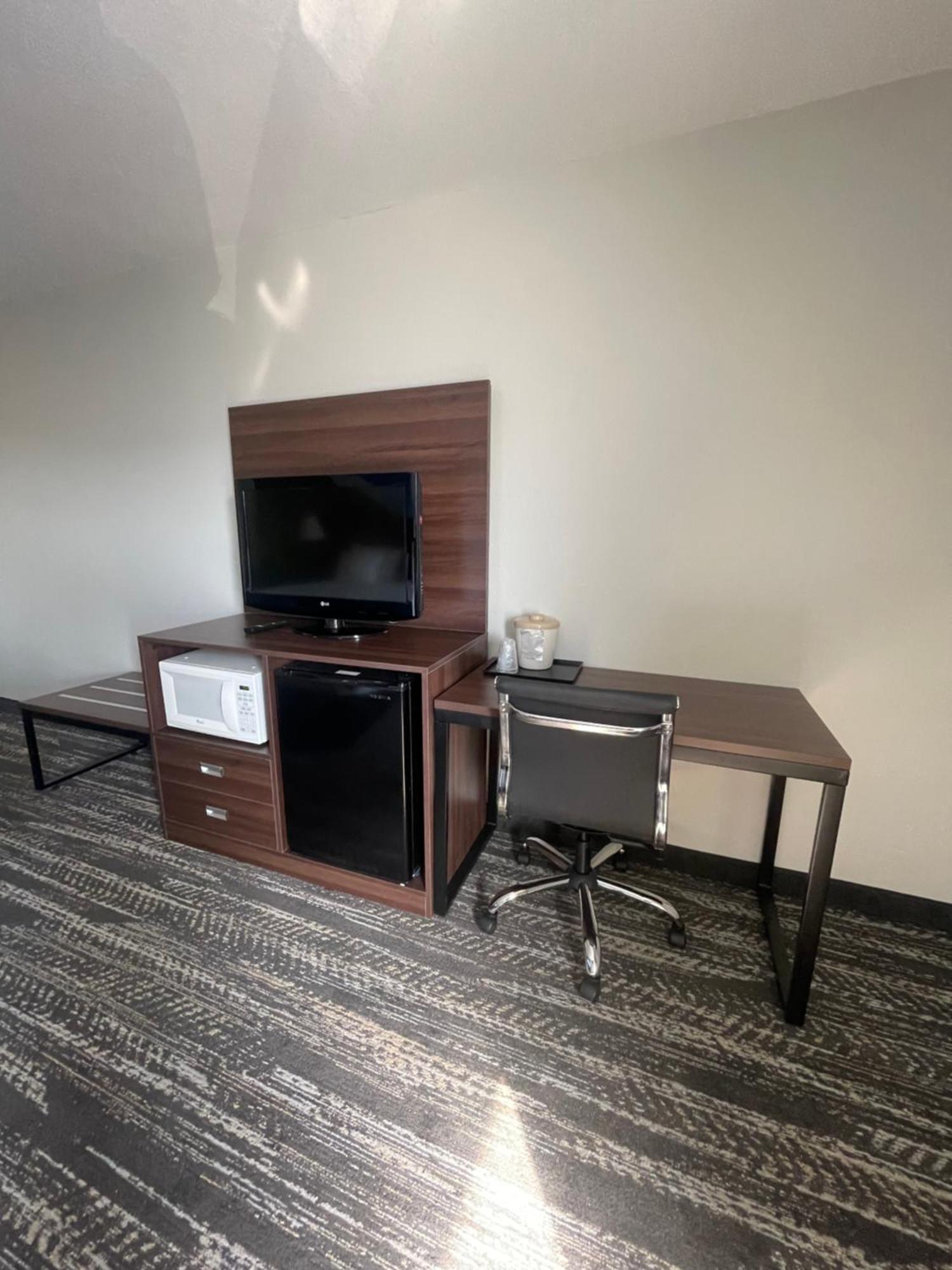 فندق Clarion Pointe-Dillard Near Blue Ridge Mountains المظهر الخارجي الصورة