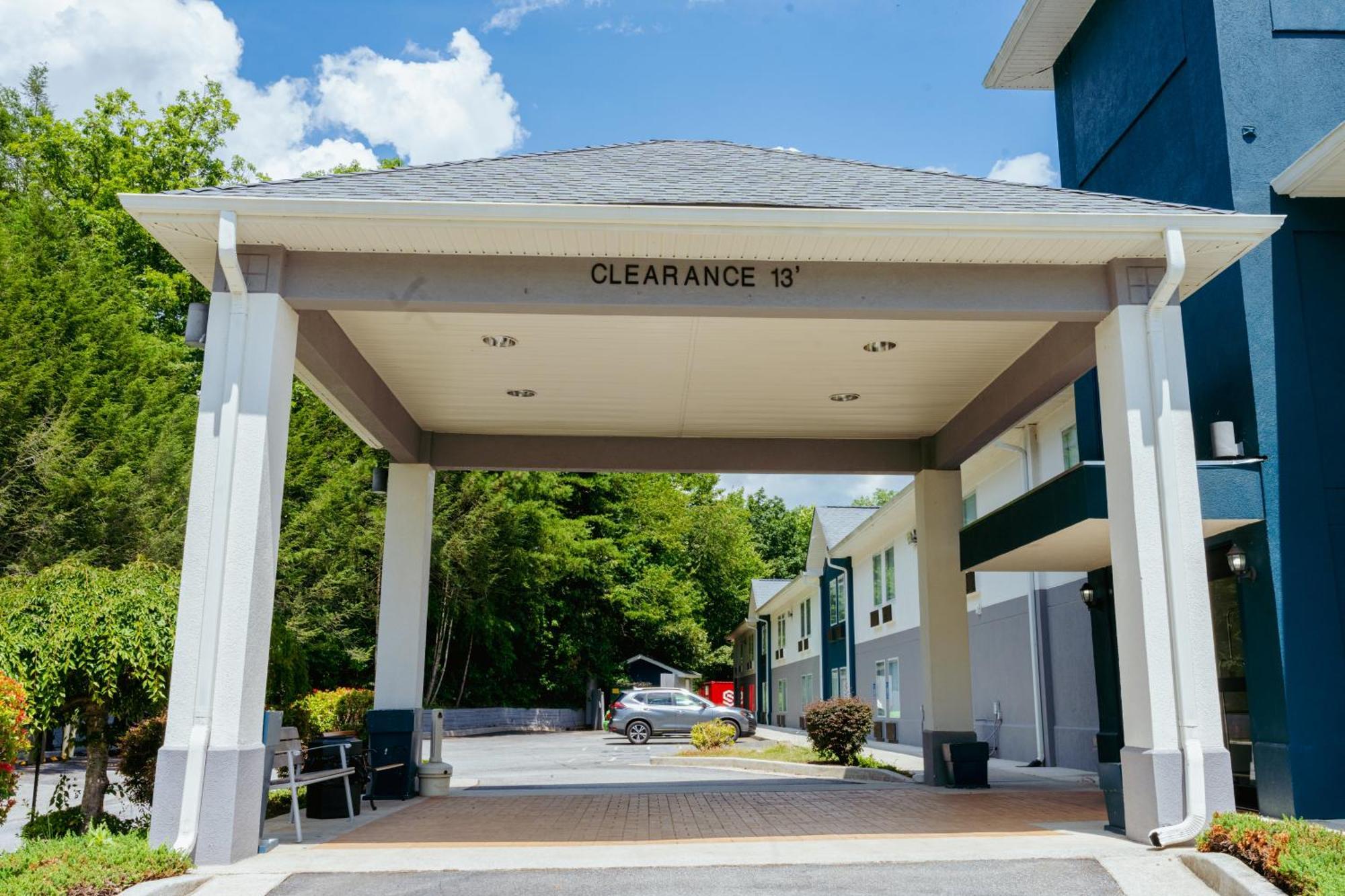 فندق Clarion Pointe-Dillard Near Blue Ridge Mountains المظهر الخارجي الصورة